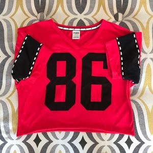 VS PINK crop